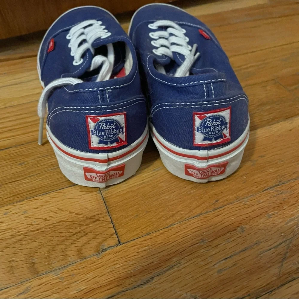 Vans never worn